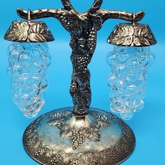 Vintage PRICE IMPORT Hanging Glass Grapes Salt Pepper SHAKERS Silver Vine STAND - Picture 5 of 16